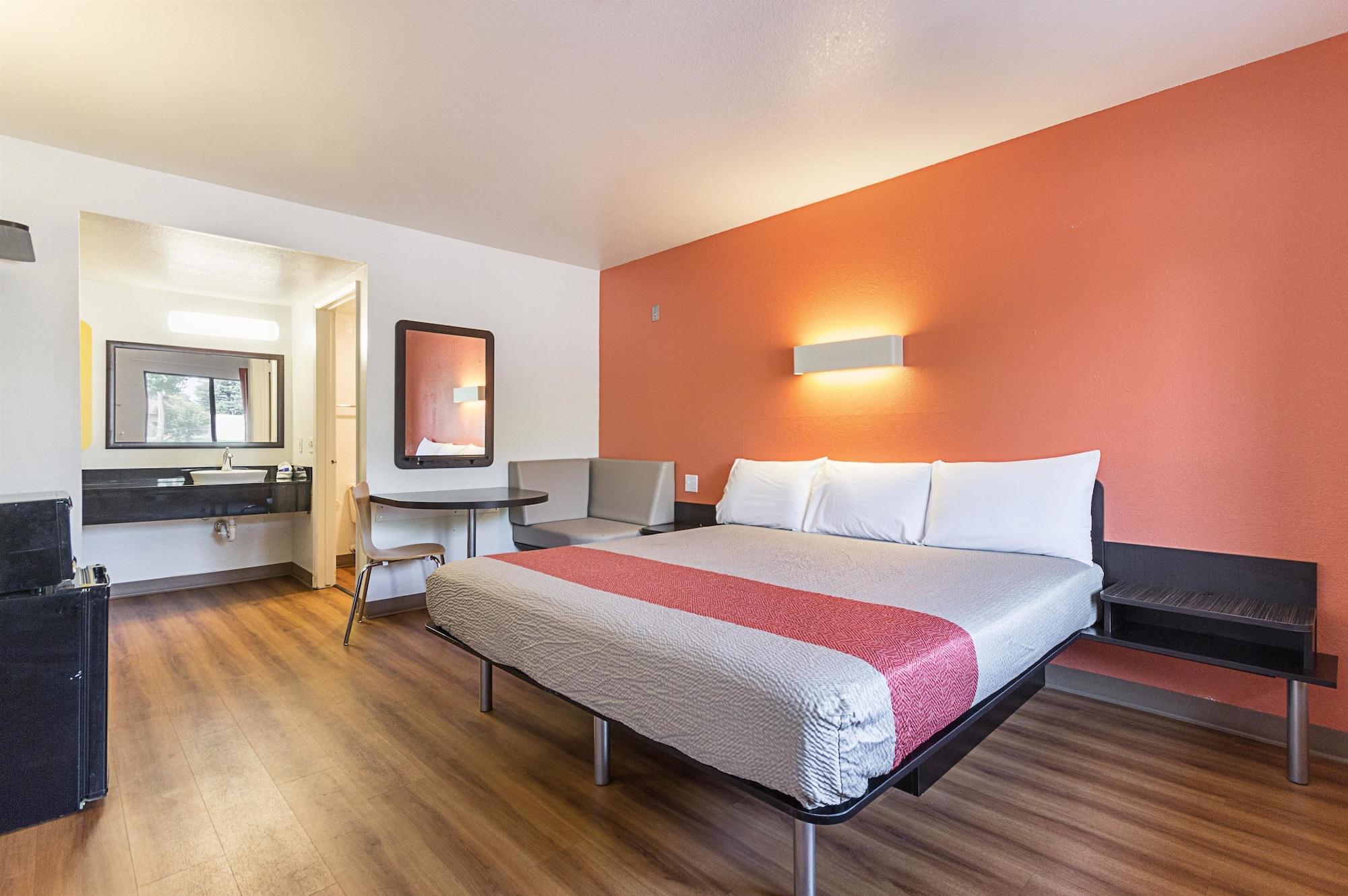 Motel 6-Fresno, Ca Eksteriør bilde