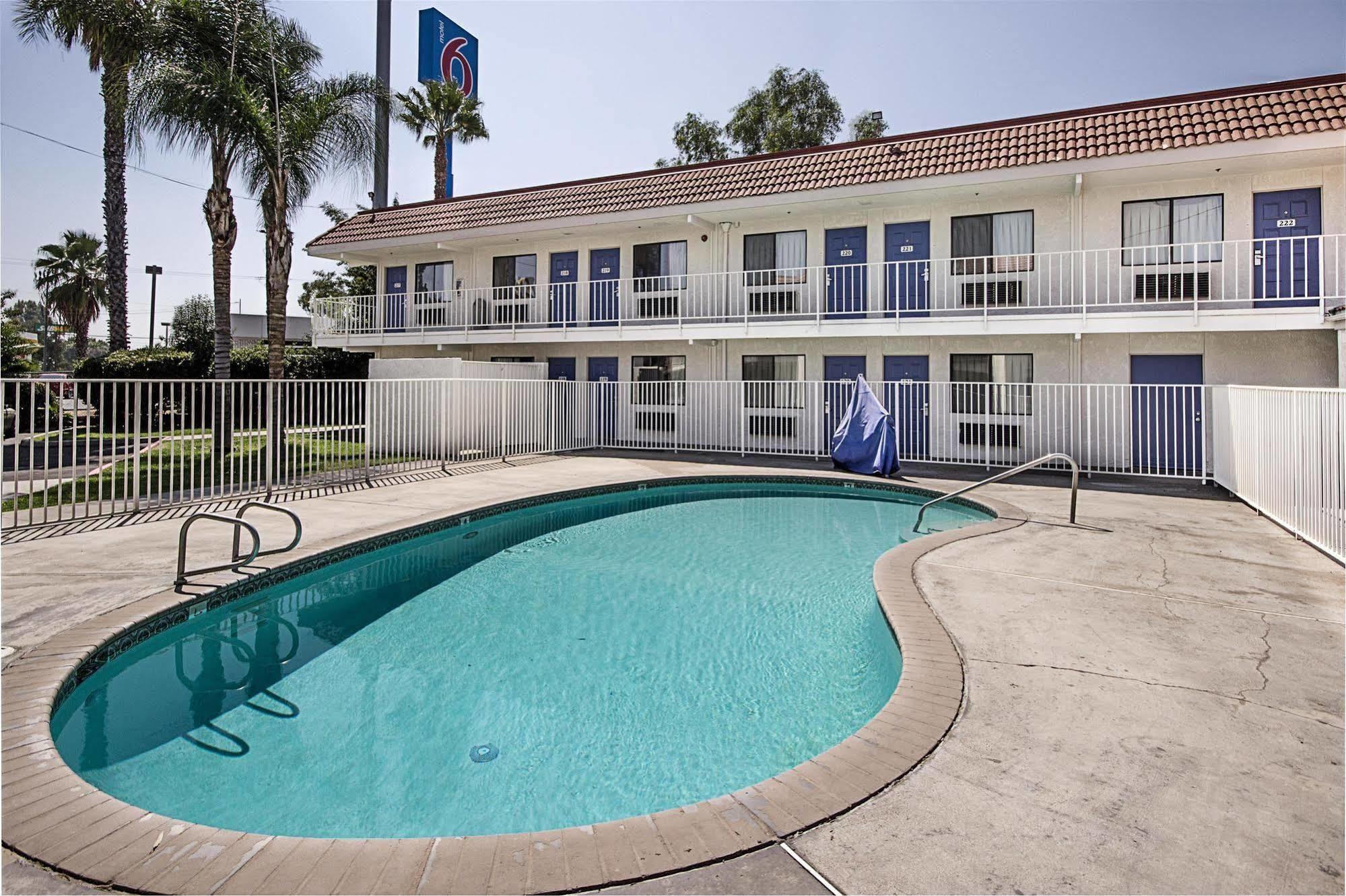 Motel 6-Fresno, Ca Eksteriør bilde